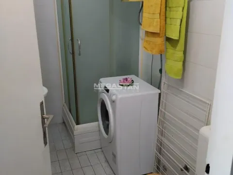 Izdavanje, dvosoban stan, 65m², Stari Merkator, Novi Beograd Sve Podlokacije - image 6