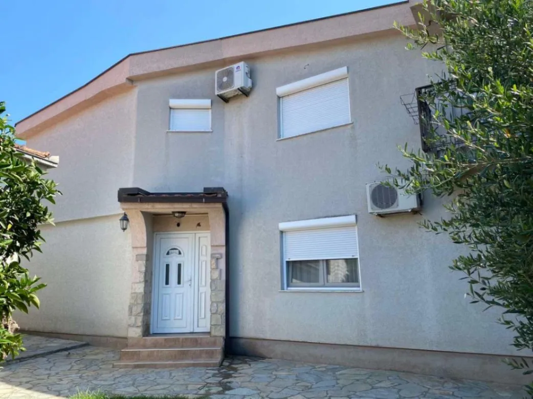 Prodaja, kuća, 227m², Bjeliši, Bar