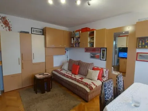 Sale, one bedroom apartment, 37m², Centar preko Lepenice, Kragujevac