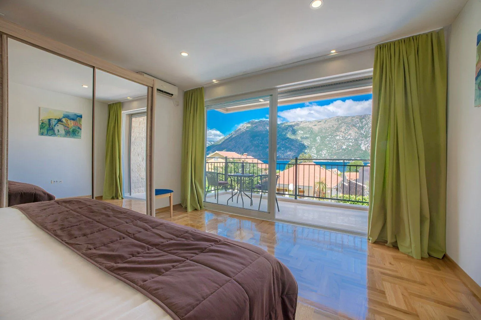 Sale, house, 240m², Stoliv, Kotor