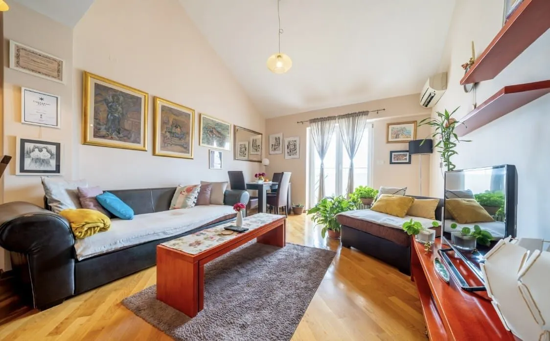 Izdavanje, jednosoban stan, 52m², Preko Morače, Podgorica