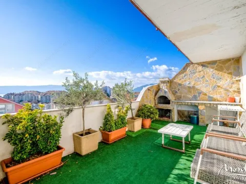Prodaja, dvosoban stan, 110m², Centar, Tivat - image 9