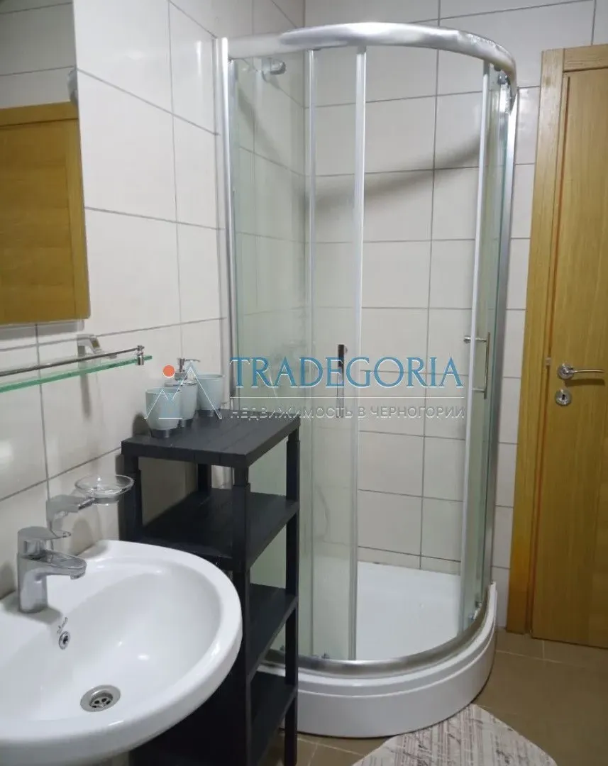 Prodaja, dvosoban stan, 60m², Tivat, Crna Gora