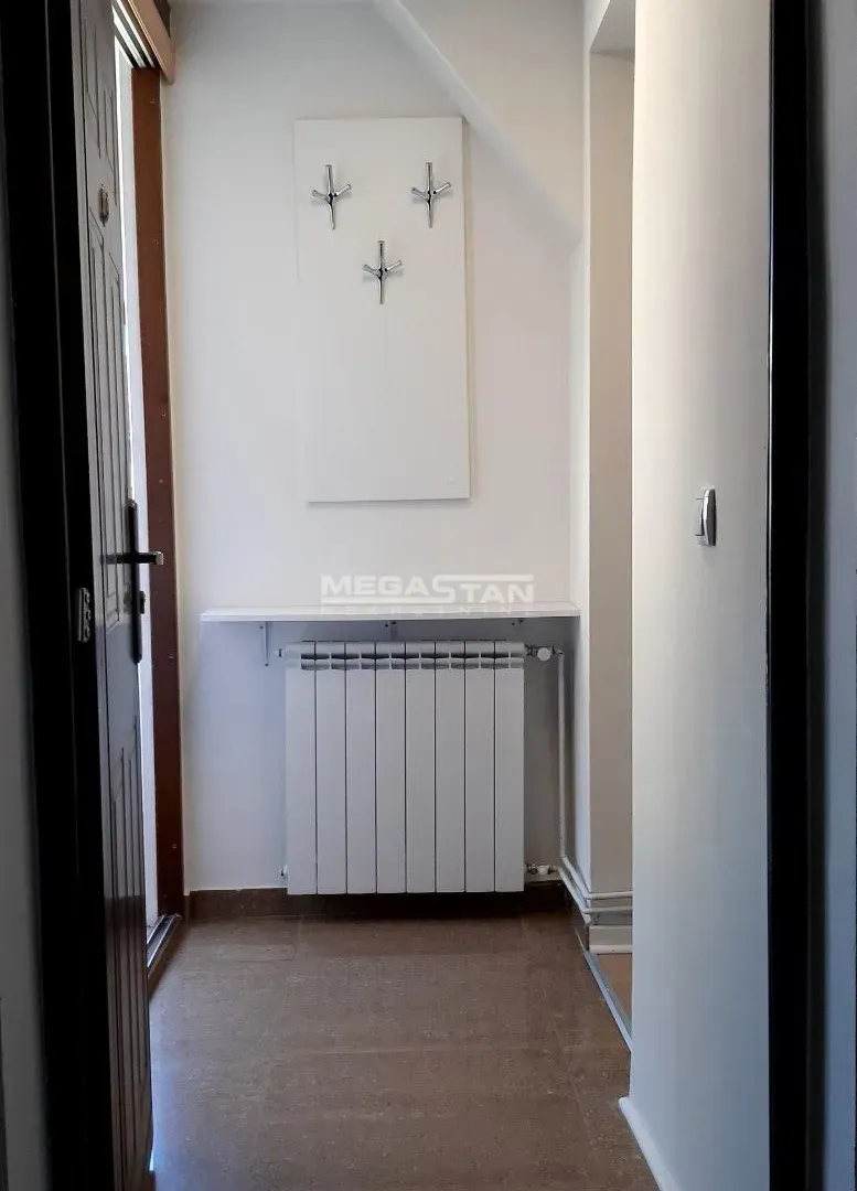 Rent, two bedroom apartment, 60m², Stari Grad, Beograd