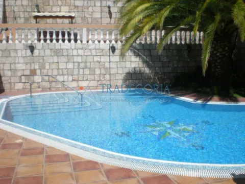 Prodaja, stan, 470m², Petrovac, Budva - image 16