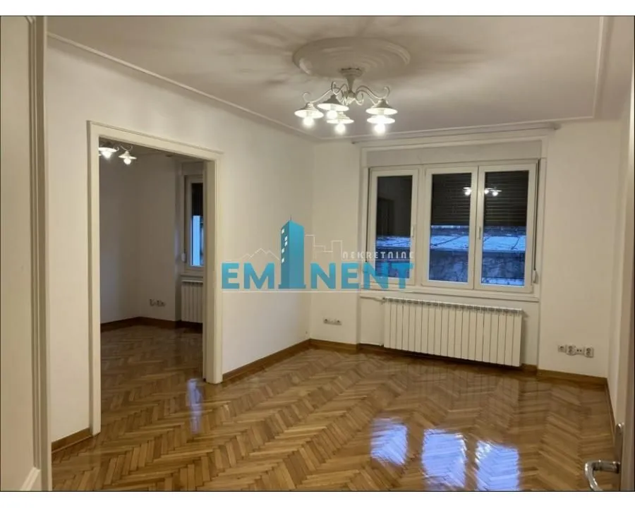 Izdavanje, poslovni prostor, 40m², Stari Grad, Beograd