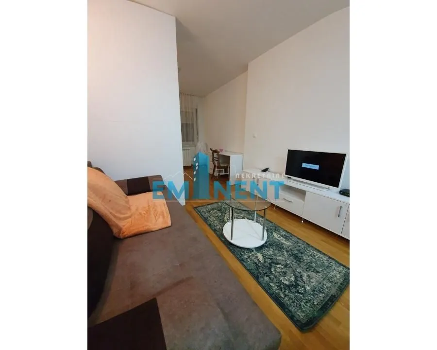 Izdavanje, jednosoban stan, 30m², Zvezdara Sve Podlokacije, Beograd