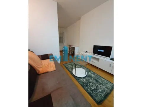 Stan in Zvezdara Sve Podlokacije