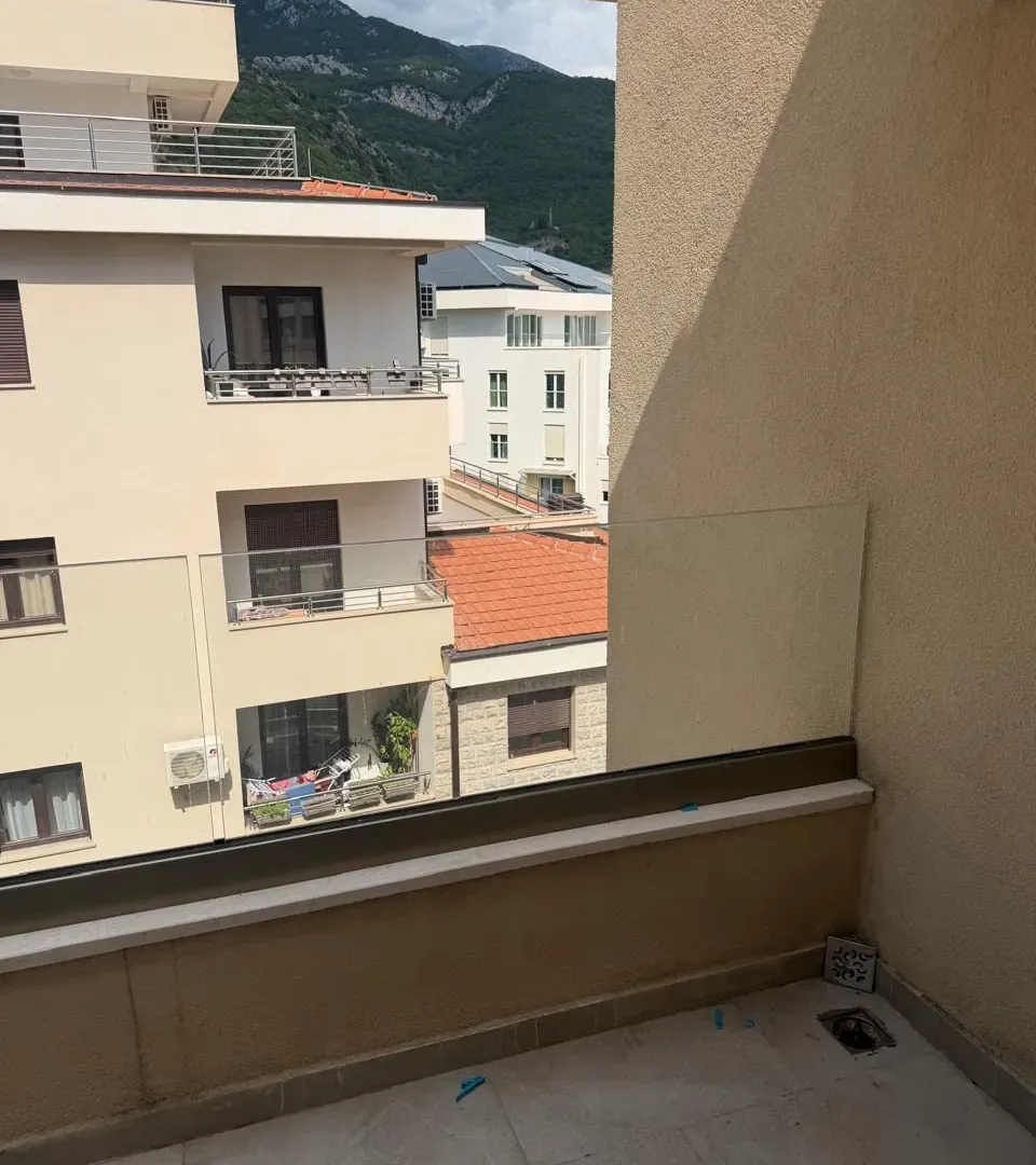 Sale, one bedroom apartment, 43m², Bečići, Budva