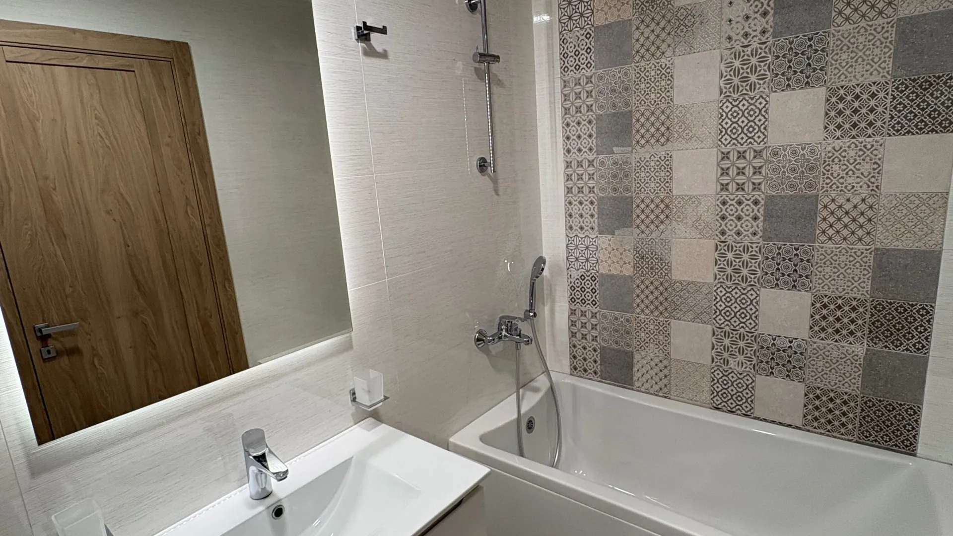 Rent, two bedroom apartment, 69m², Master Kvart, Podgorica