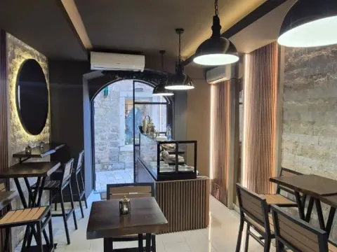 Rent, office space, 51m², Stari Grad, Budva - image 6