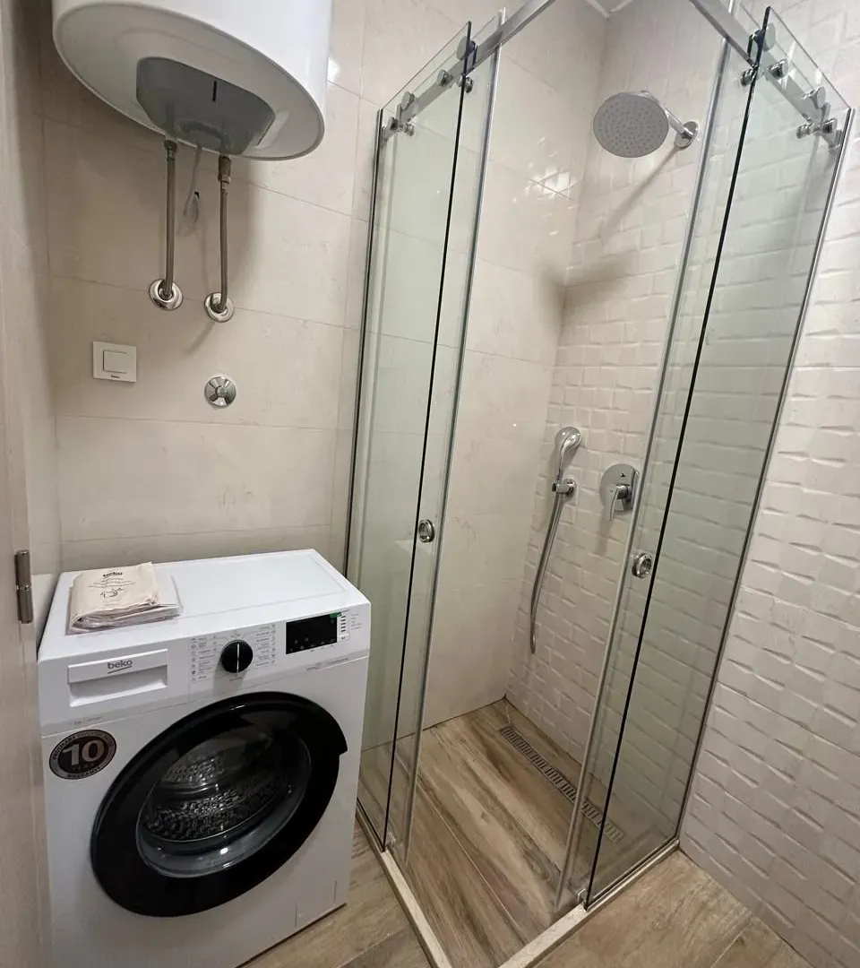 Izdavanje, jednosoban stan, 44m², Ilino, Bar