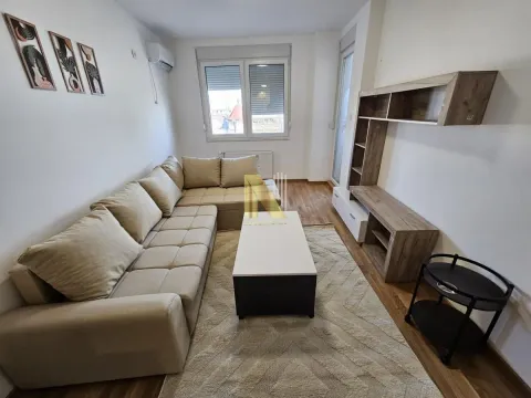 Izdavanje, dvosoban stan, 48m², Avijatičarsko naselje, Novi Sad Sve Podlokacije
