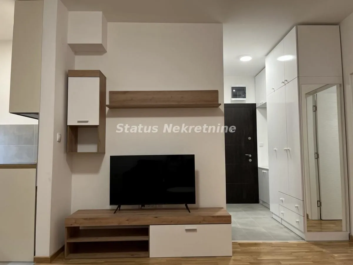 Izdavanje, dvosoban stan, 45m², Petrovaradin, Novi Sad