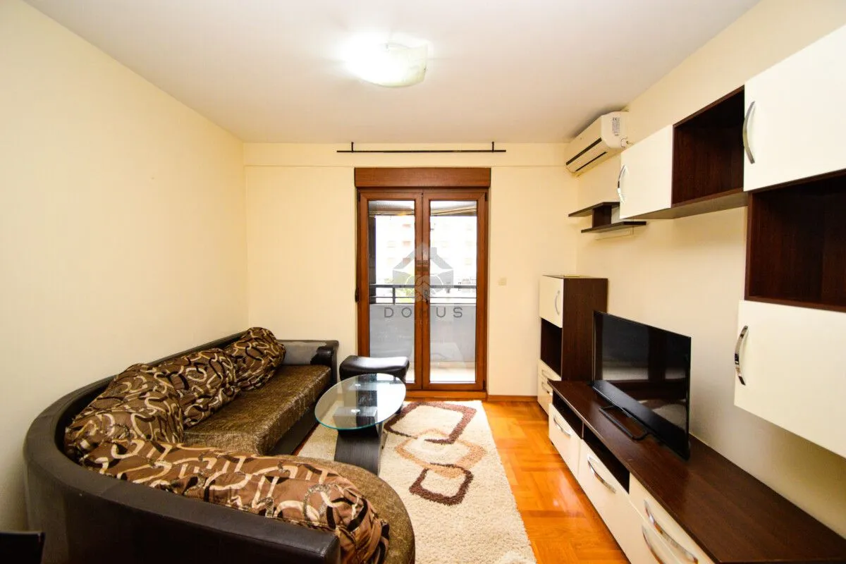 Rent, one bedroom apartment, 42m², Stari Aerodrom, Podgorica