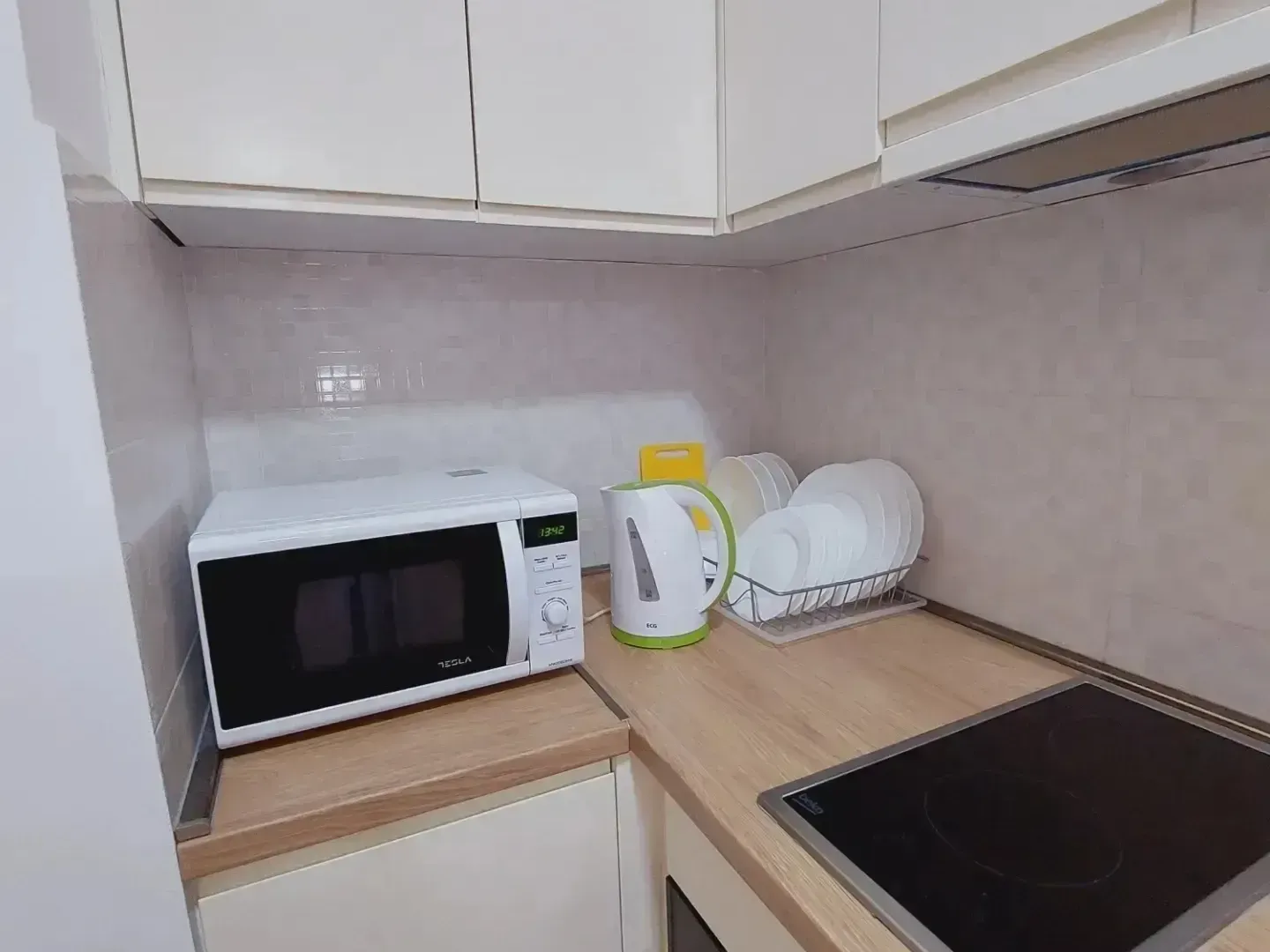 Rent, one bedroom apartment, 32m², Bijeli Do, Budva