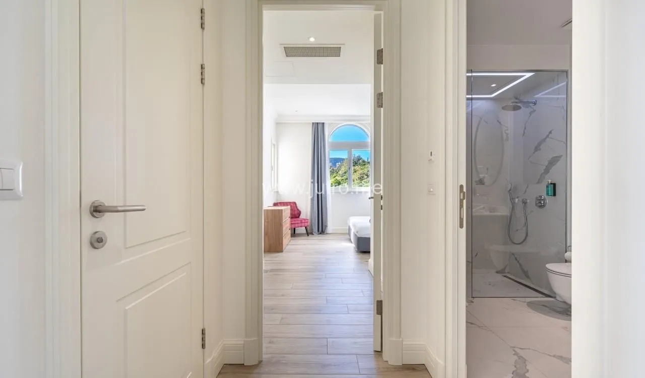 Prodaja, dvosoban stan, 113m², Luštica Bay, Tivat