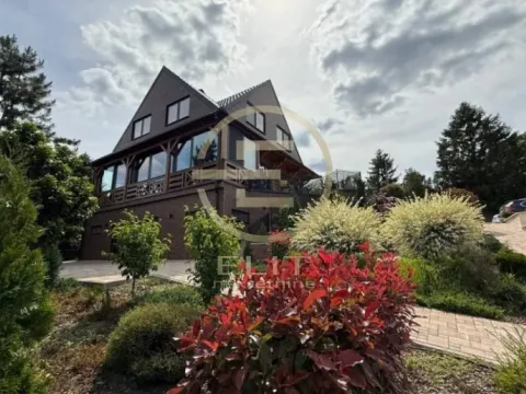 Prodaja, kuća, 270m², Petrovaradin, Novi Sad - image 1