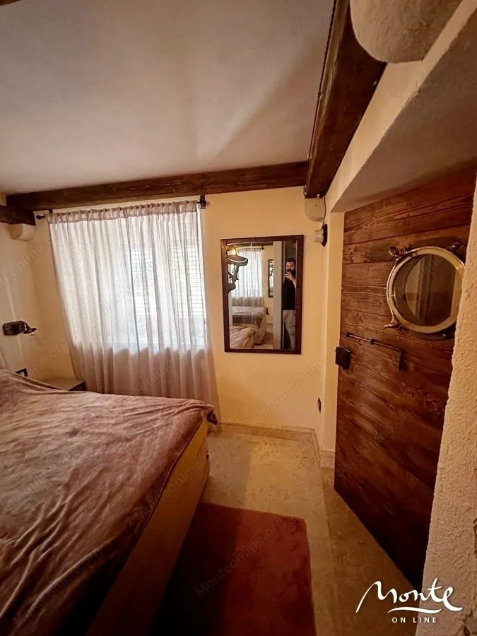 Prodaja, jednosoban stan, 57m², Tivat, Crna Gora