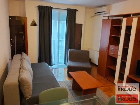 Rent, studio apartment, 27m², Centar, Novi Sad - image 6