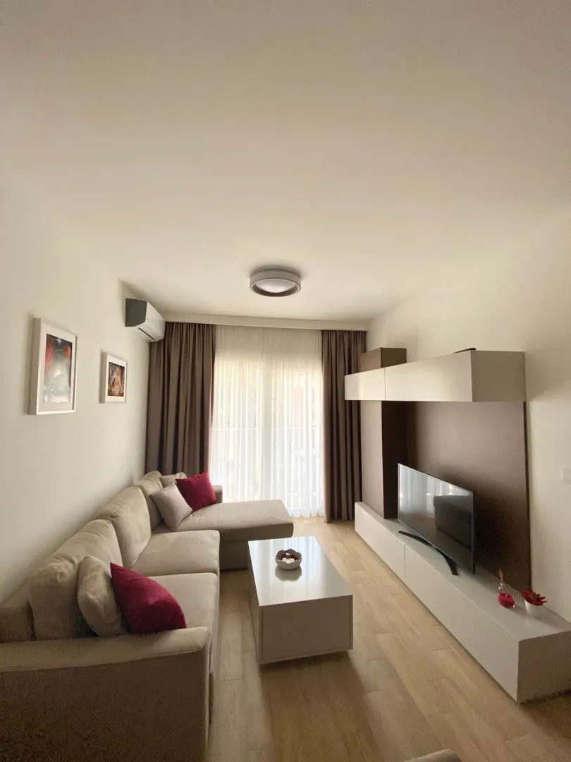 Rent, one bedroom apartment, 47m², Budva, Crna Gora
