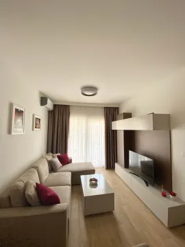 Rent, one bedroom apartment, 47m², Budva, Crna Gora - image 22