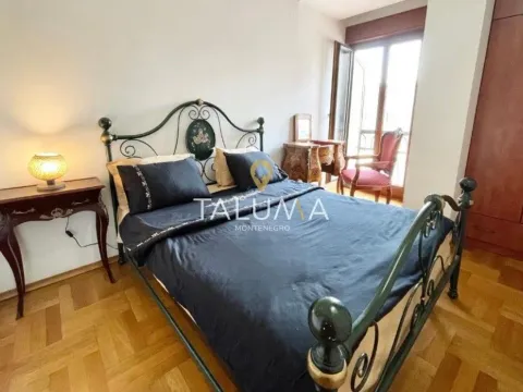 Izdavanje, jednosoban stan, 60m², Centar, Podgorica - image 5