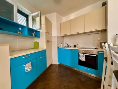 Sale, two bedroom apartment, 59m², Bečići, Budva