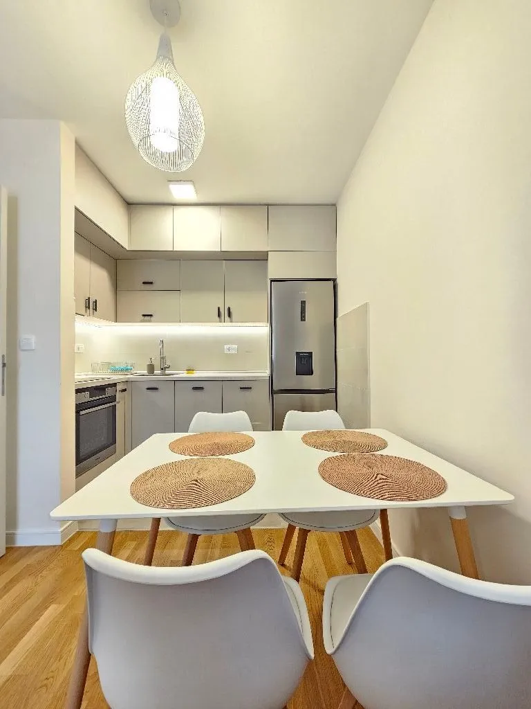 Rent, one bedroom apartment, 40m², Pobrežje, Podgorica