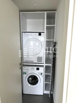Izdavanje, četvorosoban stan, 114m², Savski Venac, Beograd - image 8