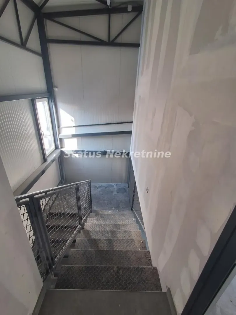 Rent, office space, 380m², Veternik, Novi Sad Sve Podlokacije