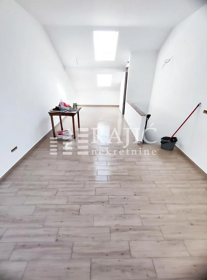 Rent, office space, 76m², Cvetkova Pijaca, Zvezdara Sve Podlokacije