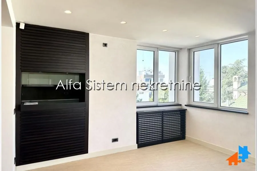 Prodaja, četvorosoban stan, 147m², Banovo Brdo, Beograd