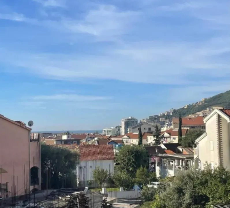 Prodaja, dvosoban stan, 50m², Podkošljun, Budva