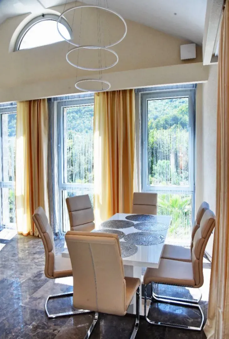 Prodaja, kuća, 350m², Stoliv, Kotor