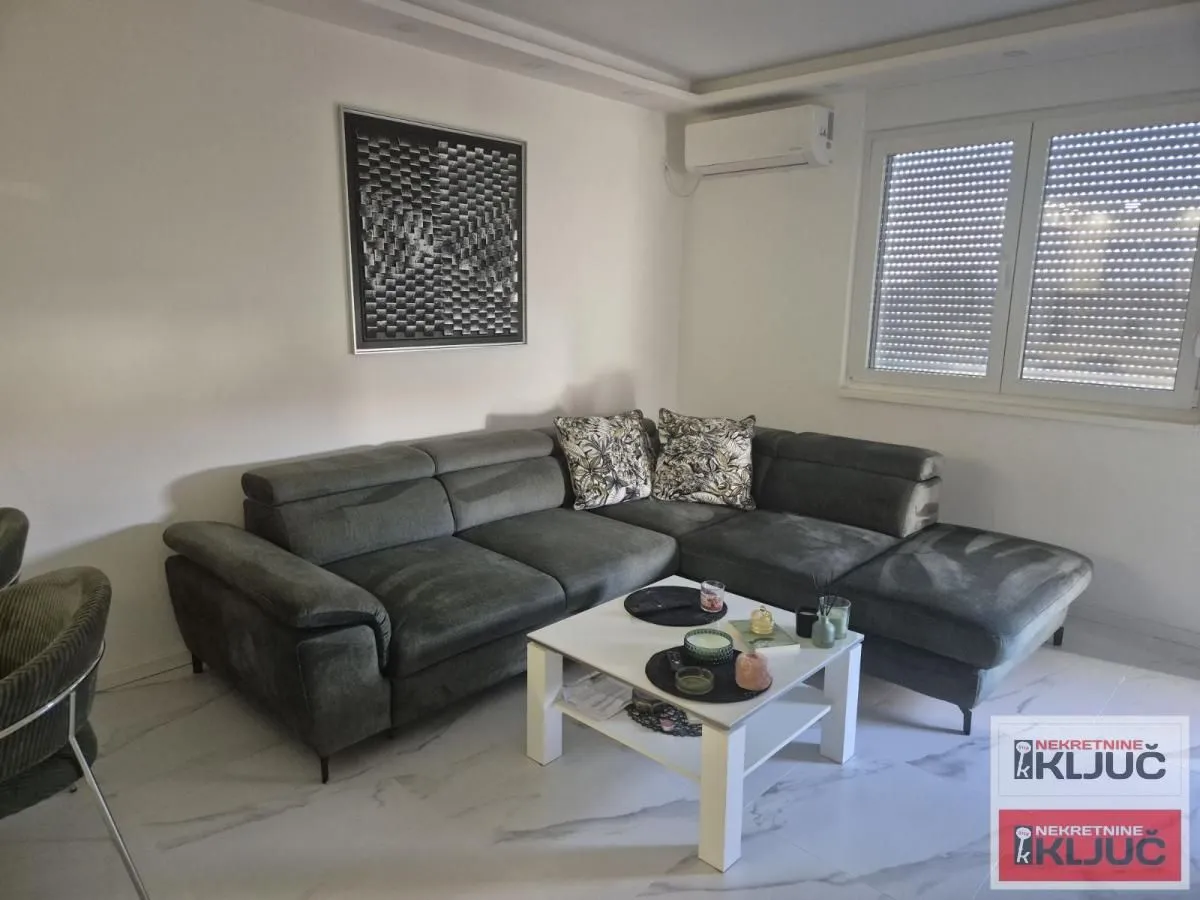 Prodaja, trosoban stan, 79m², Veternik, Novi Sad Sve Podlokacije