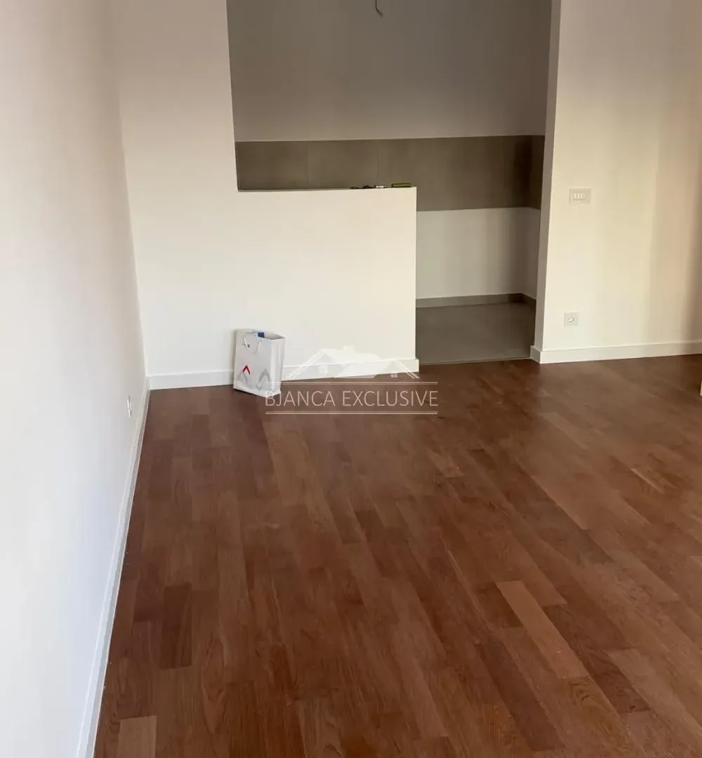 Prodaja, trosoban stan, 66m², Zemun Gornji Grad, Zemun Sve Podlokacije