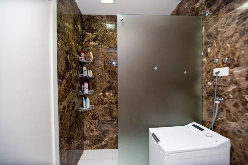 Izdavanje, dvosoban stan, 85m², Tre Canne, Budva