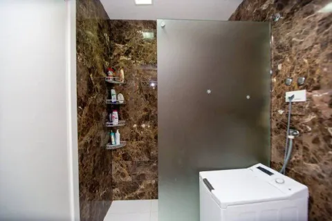 Izdavanje, dvosoban stan, 85m², Tre Canne, Budva - image 8
