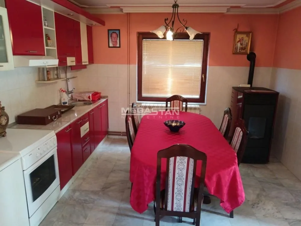 Prodaja, kuća, 191m², Lazarevac, Beograd