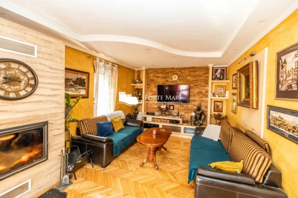 Prodaja, kuća, 555m², Zelenika, Herceg Novi