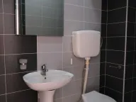 Izdavanje, poslovni prostor, 33m², Tološi, Podgorica - image 3