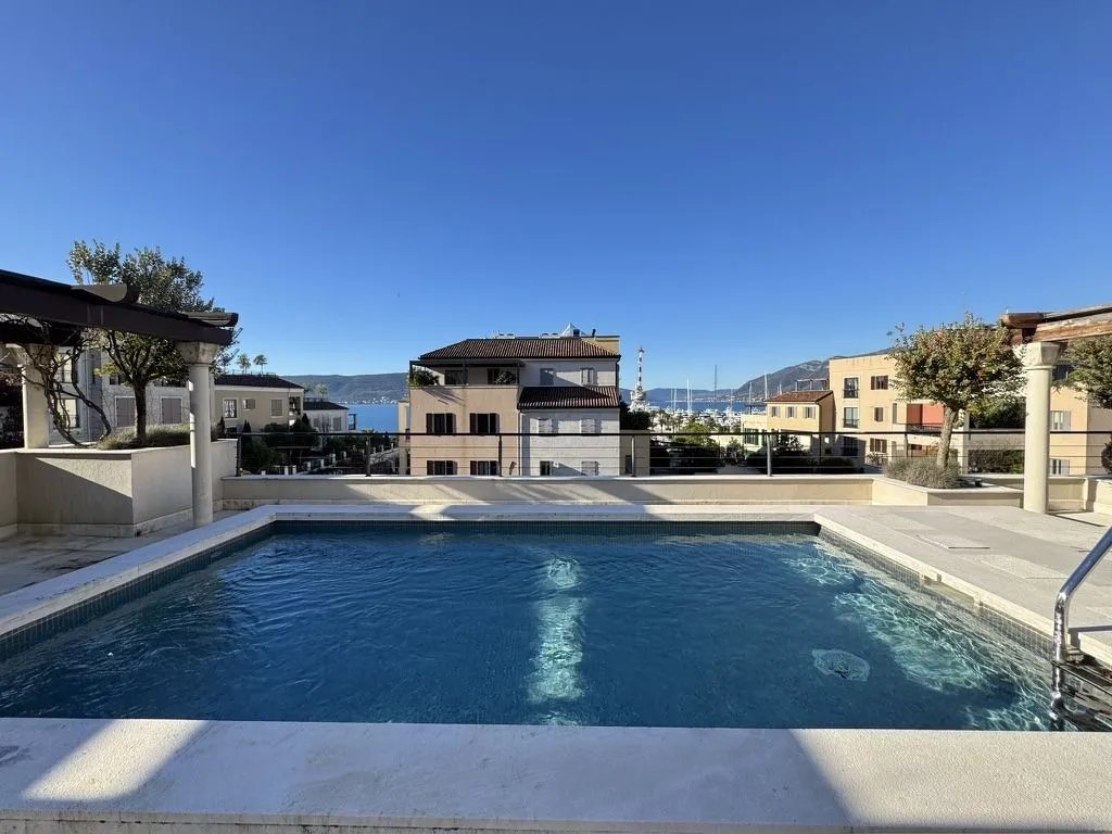 Prodaja, trosoban stan, 247m², Porto Montenegro, Tivat