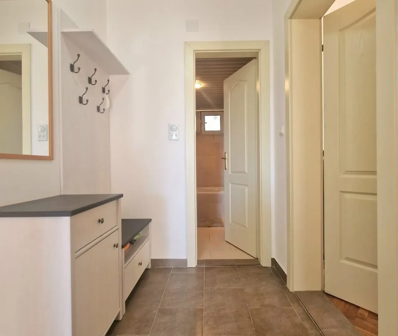 Sale, one bedroom apartment, 48m², Petrovac, Budva