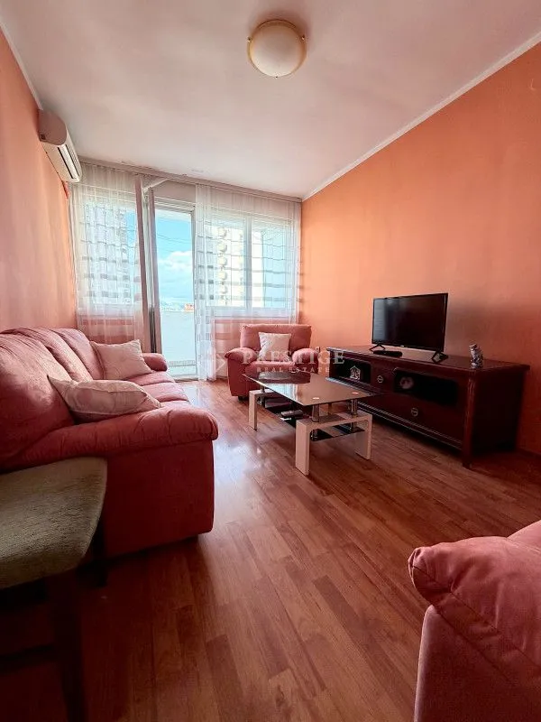 Prodaja, jednosoban stan, 48m², Gintaš, Podgorica