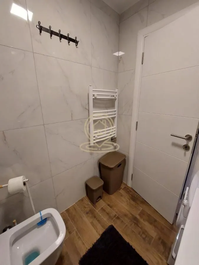 Izdavanje, jednosoban stan, 25m², Autokomanda, Voždovac Sve Podlokacije