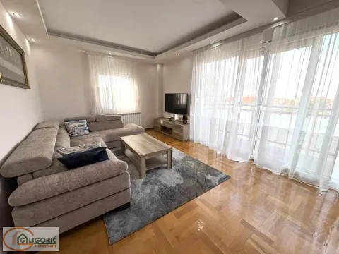 Izdavanje, trosoban stan, 75m², Borča 1, Borča Sve Podlokacije - image 3