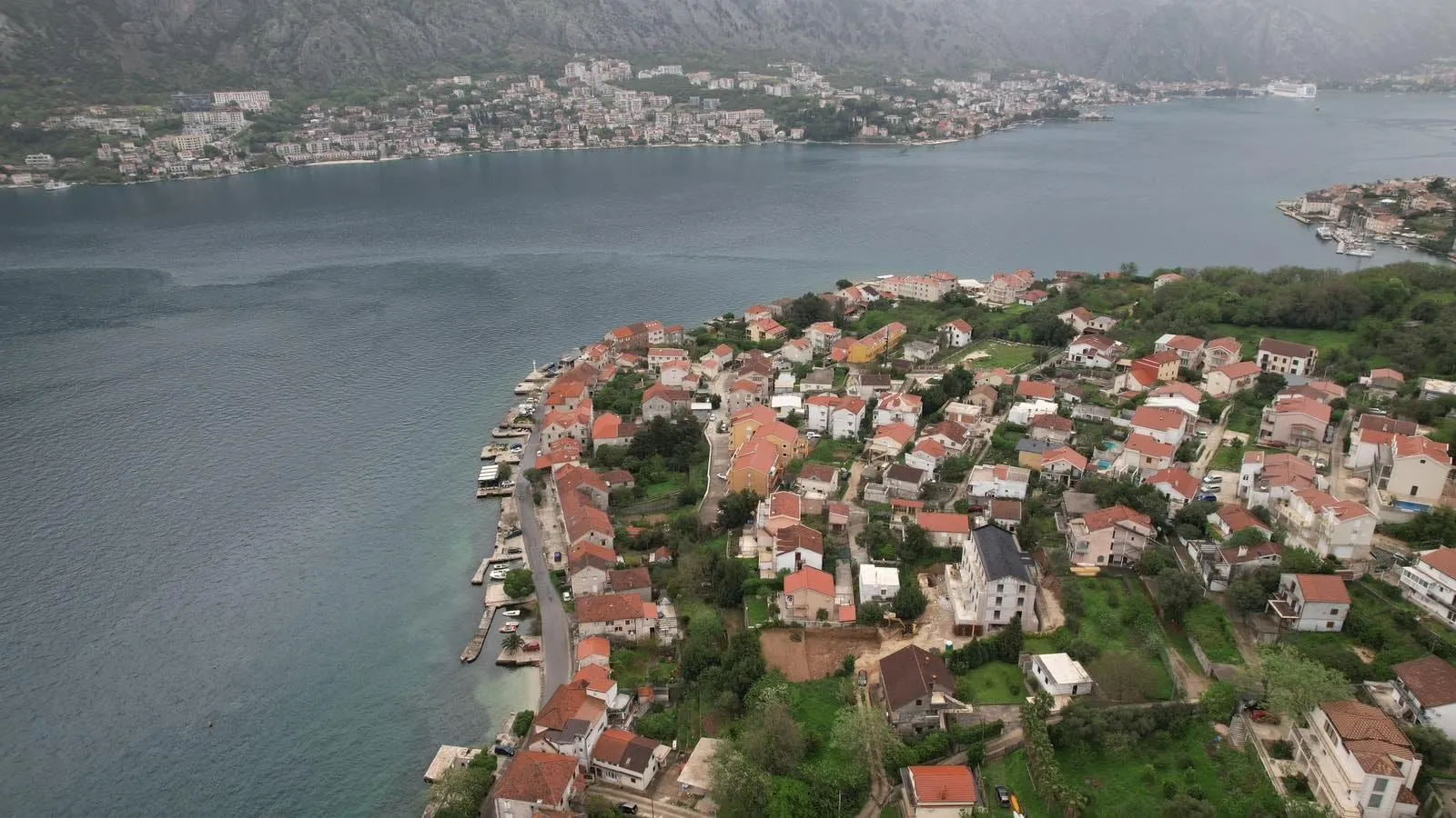 Prodaja, plac, 585m², Prčanj, Kotor