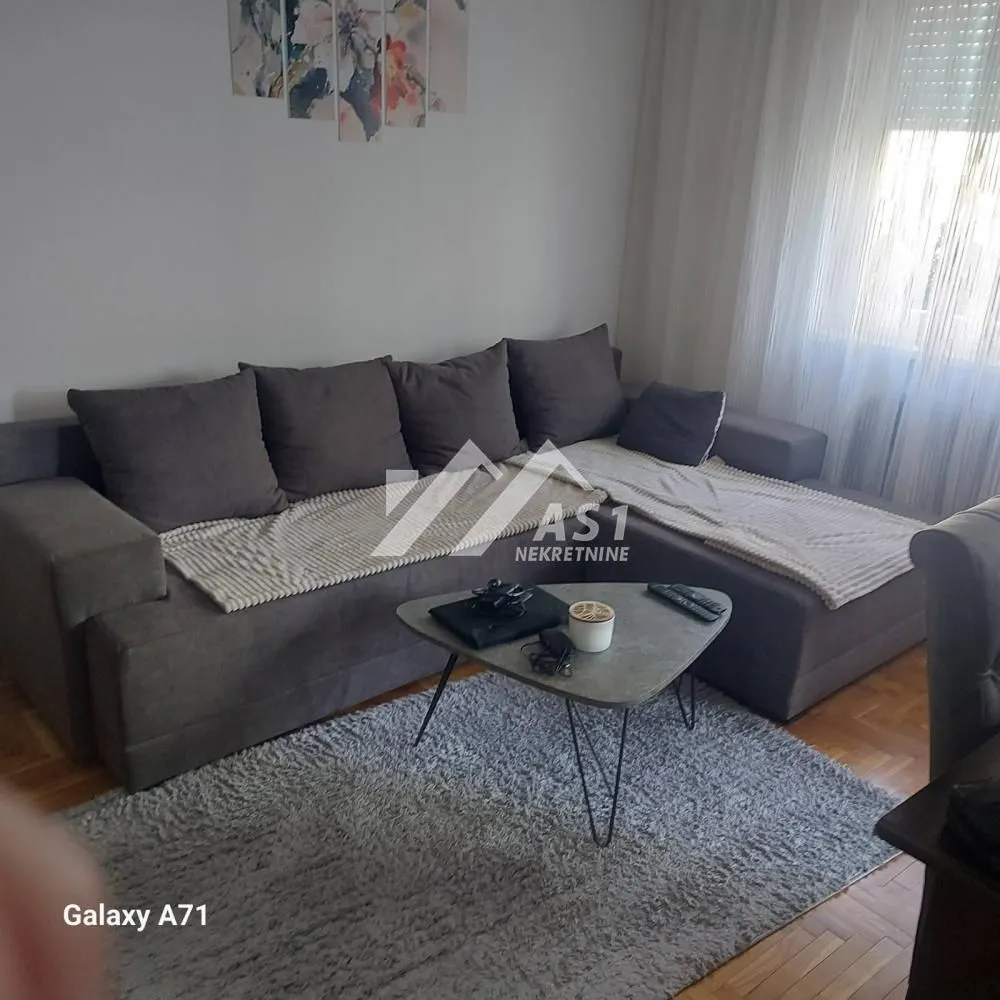 Izdavanje, dvosoban stan, 37m², Grbavica, Novi Sad Sve Podlokacije