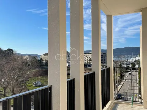 Prodaja, stan, 90m², Tivat, Crna Gora - image 3